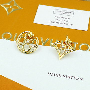商品細詳を見る:ルイヴィトン LOUISVUITTON 057-EHLV26004 2026年 ピアス LV パーリー フラワー M03870 イヤリング アクセサリー