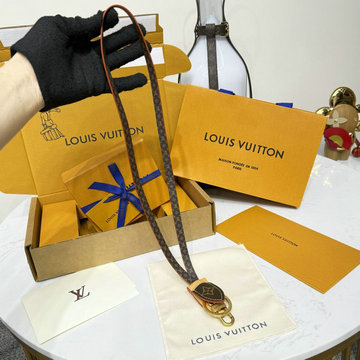 商品細詳を見る:ルイヴィトン LOUISVUITTON 057-M03689 2026年 キーホルダー LV クロッシュ バッグチャーム キーリング