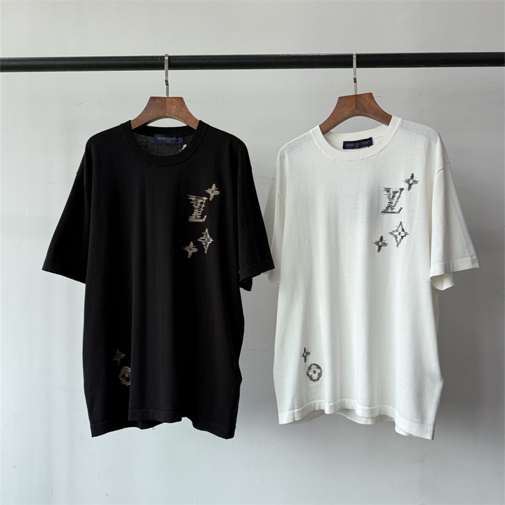商品細詳を見る:ルイヴィトン LOUISVUITTON 2026年 ニット Tシャツ ショートスリーブ ウール セーター セーター レディース