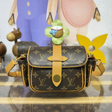 ルイヴィトン LOUISVUITTON 2026年 M14742 カーゴ ウェアラブル ウォレット ショルダーバッグ モノグラム キャンバス