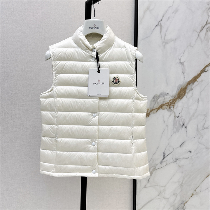 商品名称：モンクレール MONCLER 2026年 ダウンベスト ボタンジャケット トップスコート レディース