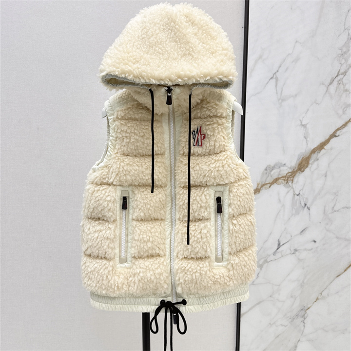 商品細詳を見る:モンクレール MONCLER 2026年 フード付き ダウンベスト ジップジャケット トップスコート レディース