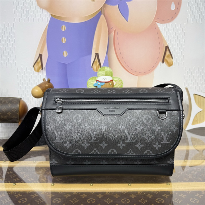 商品名称：ルイヴィトン LOUISVUITTON 2026年 クーリエ メッセンジャー ショルダーバッグ メンズ モノグラム エクリプス キャンバス