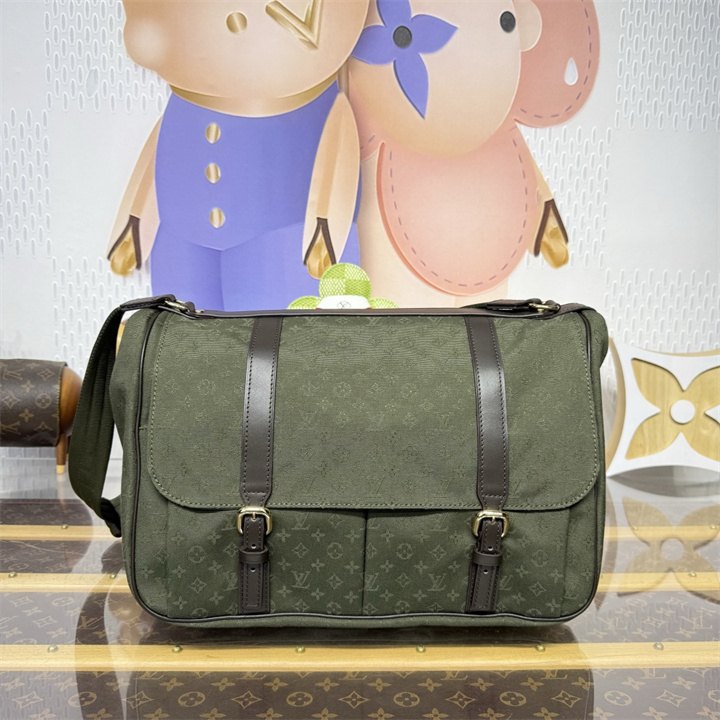 ルイヴィトン LOUISVUITTON 2026年 M42351 SAUMUR ラージ フラップバッグ ショルダーバッグ メンズ モノグラム デニム キャンバス